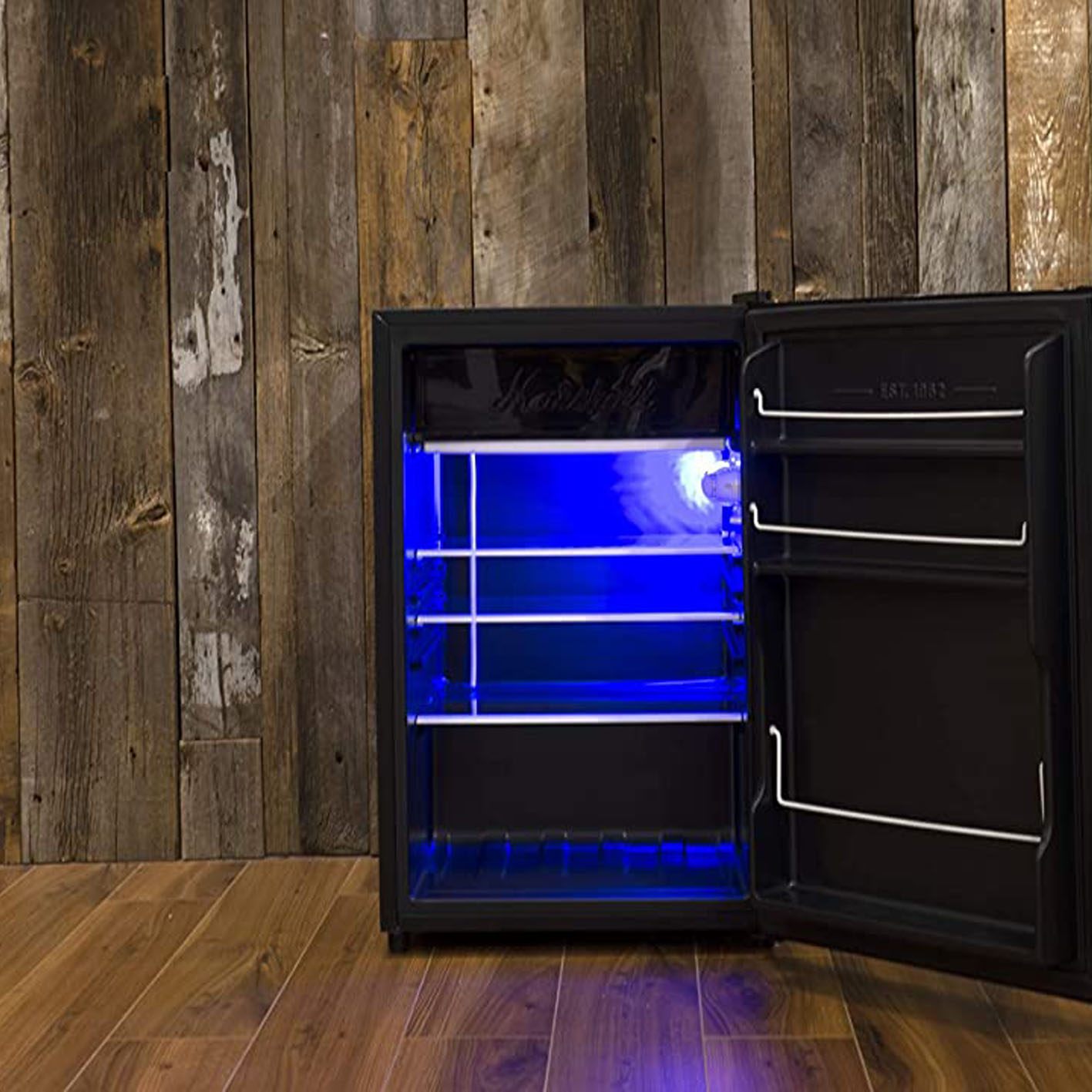 Marshall MF44BLKNAU 4.4 Cubic-Foot Bar Fridge with Freezer, Black